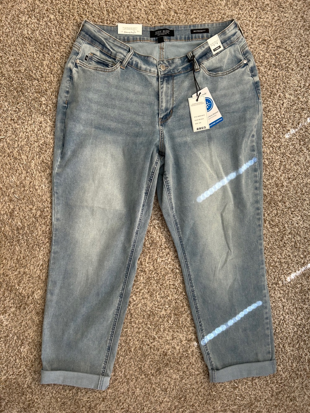 NWT Judy Blue BLAIRE Mid Rise V Front Cuff Boyfriend Cool Denim Casual 16W - Picture 2 of 15